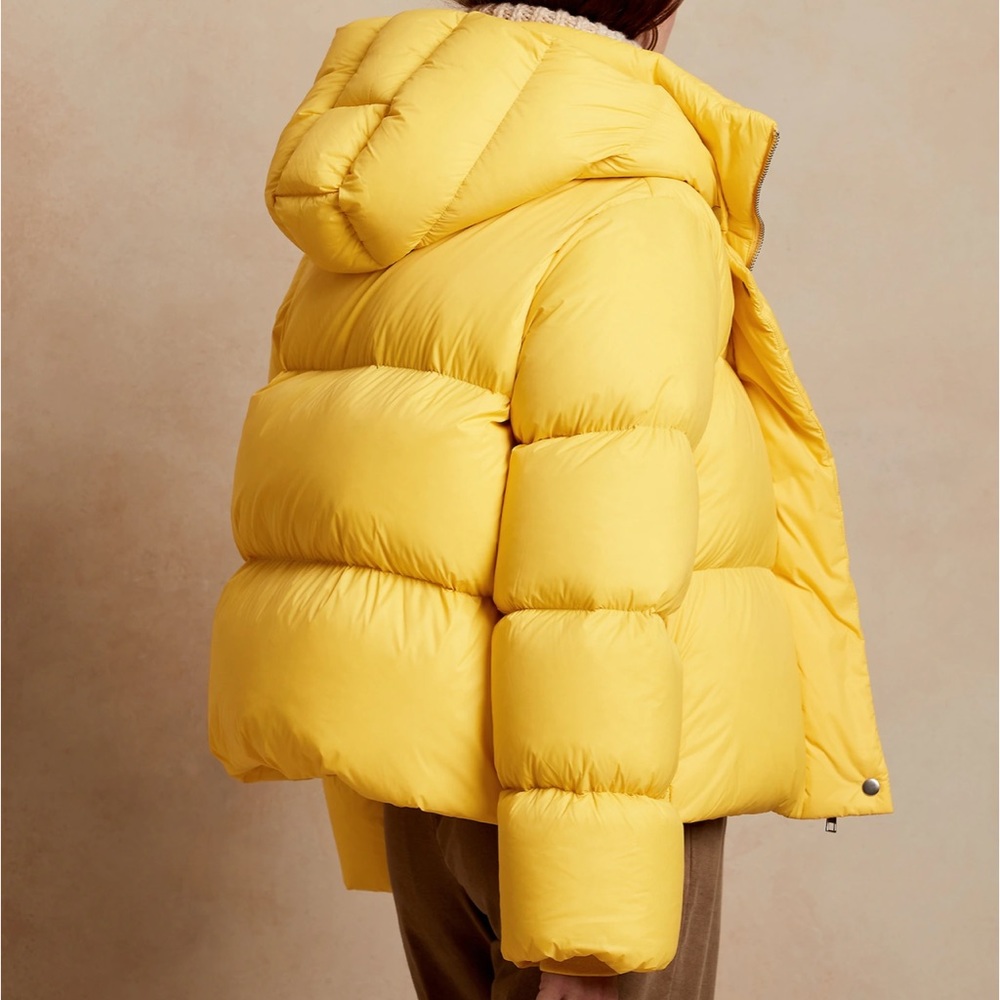 BANANA REPUBLIC YELLOW PUFFER COAT 💛